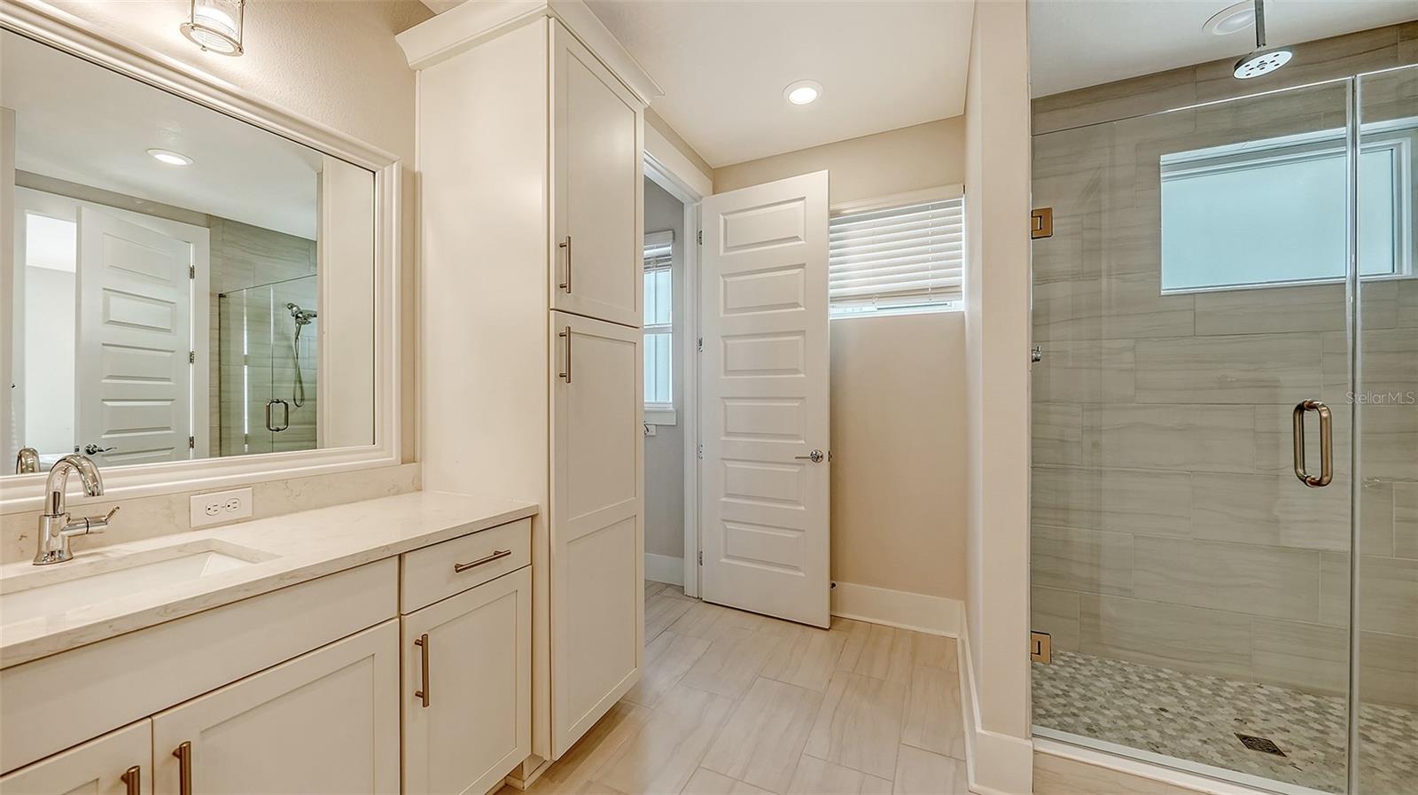 Image 26 of 55 For 512 Laurel Park Drive