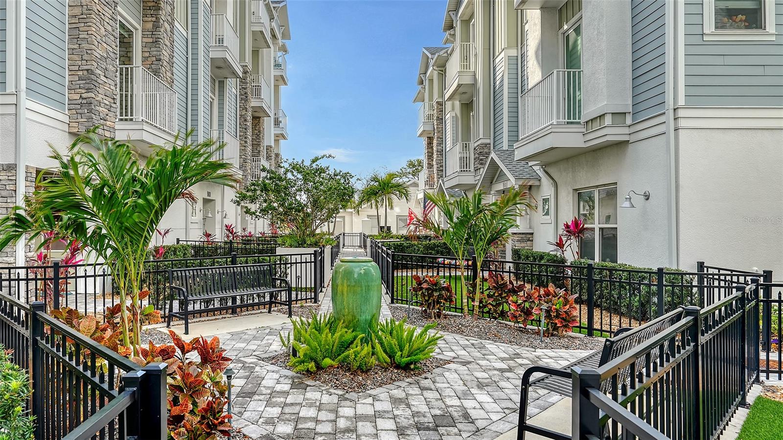 Image 3 of 55 For 512 Laurel Park Drive