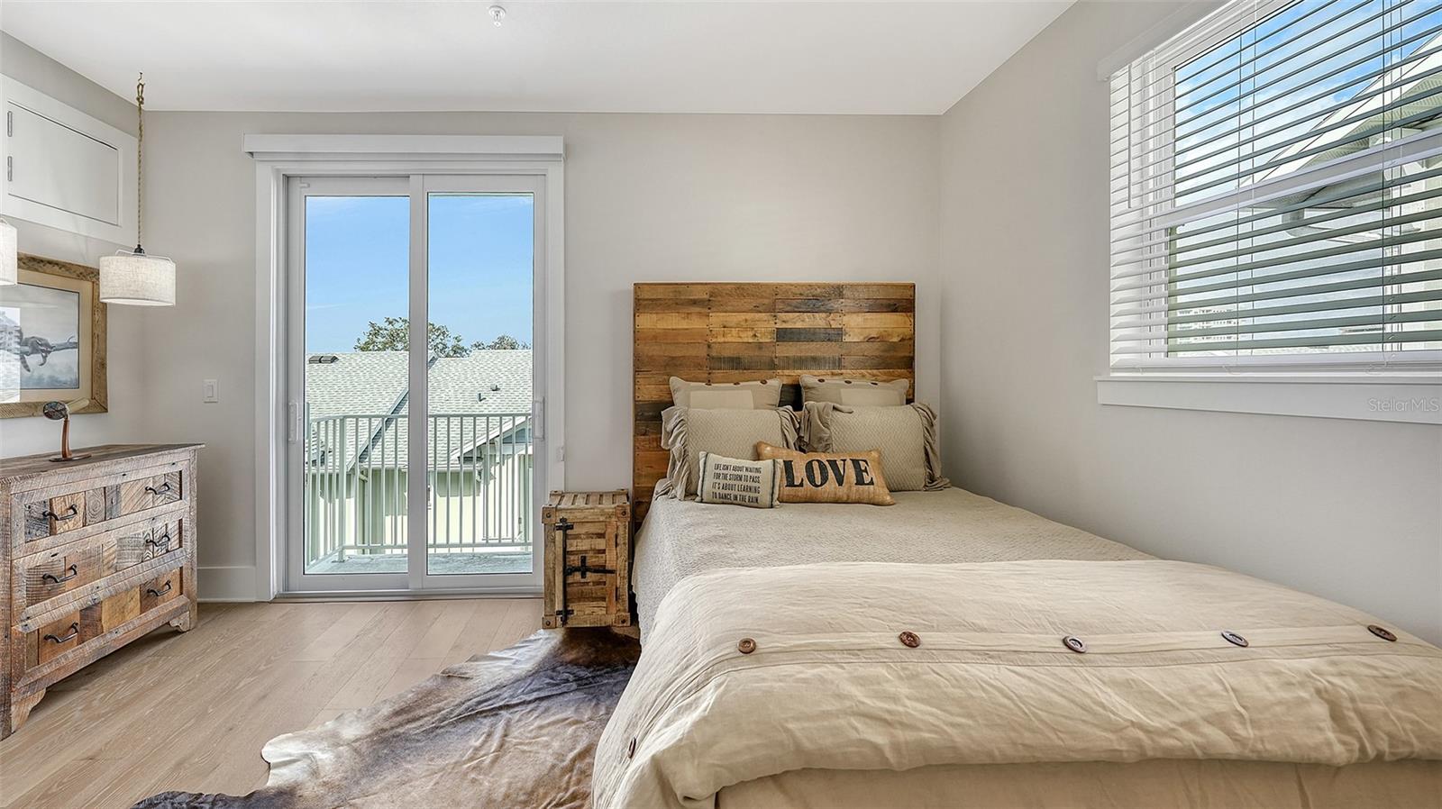 Image 32 of 55 For 512 Laurel Park Drive