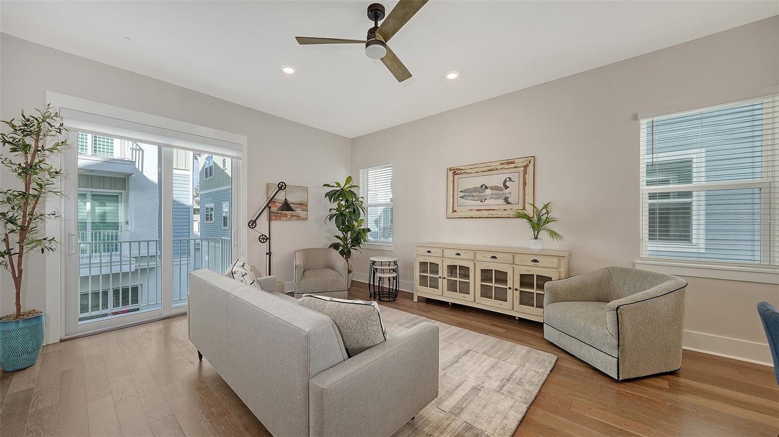 Image 9 of 55 For 512 Laurel Park Drive