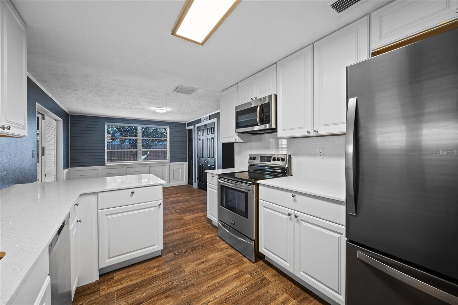 Image 10 of 59 For 10400 Alice M Court