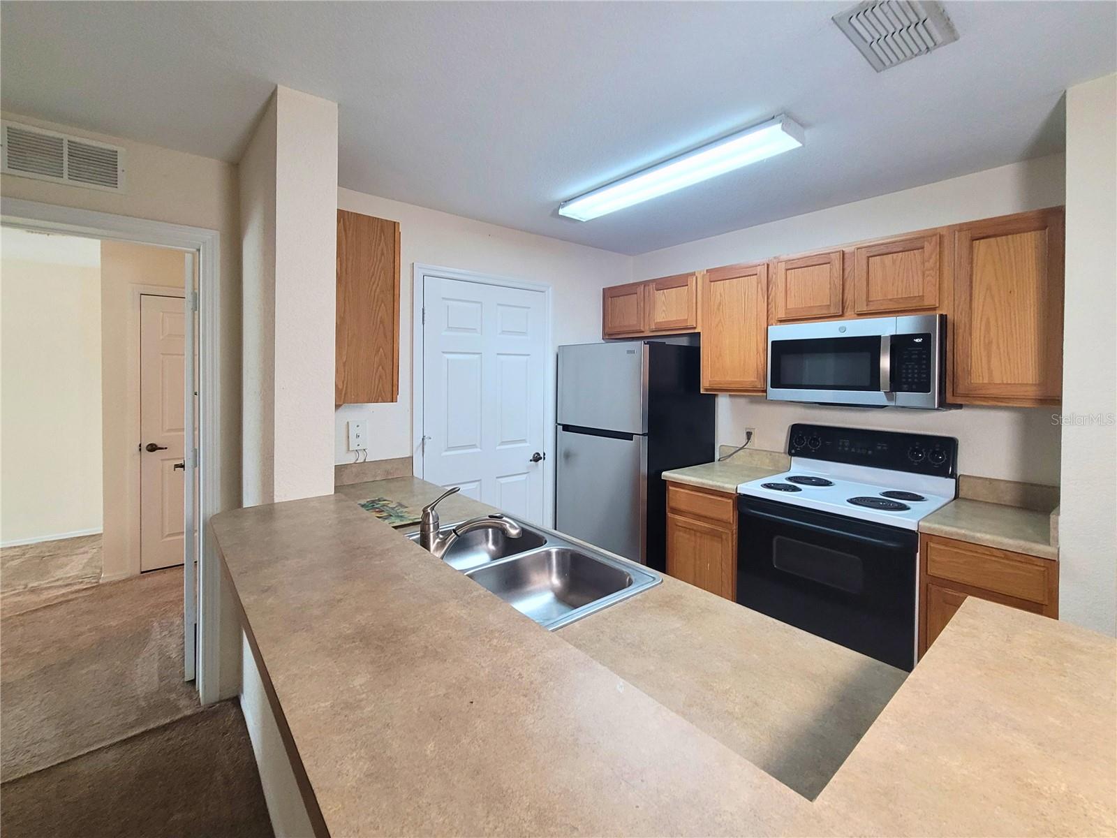 Image 2 of 21 For 4850 51st Street W 9102