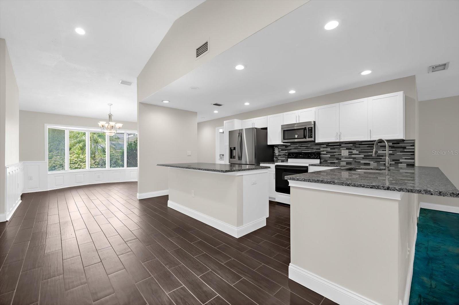 Image 12 of 53 For 1821 Racimo Drive