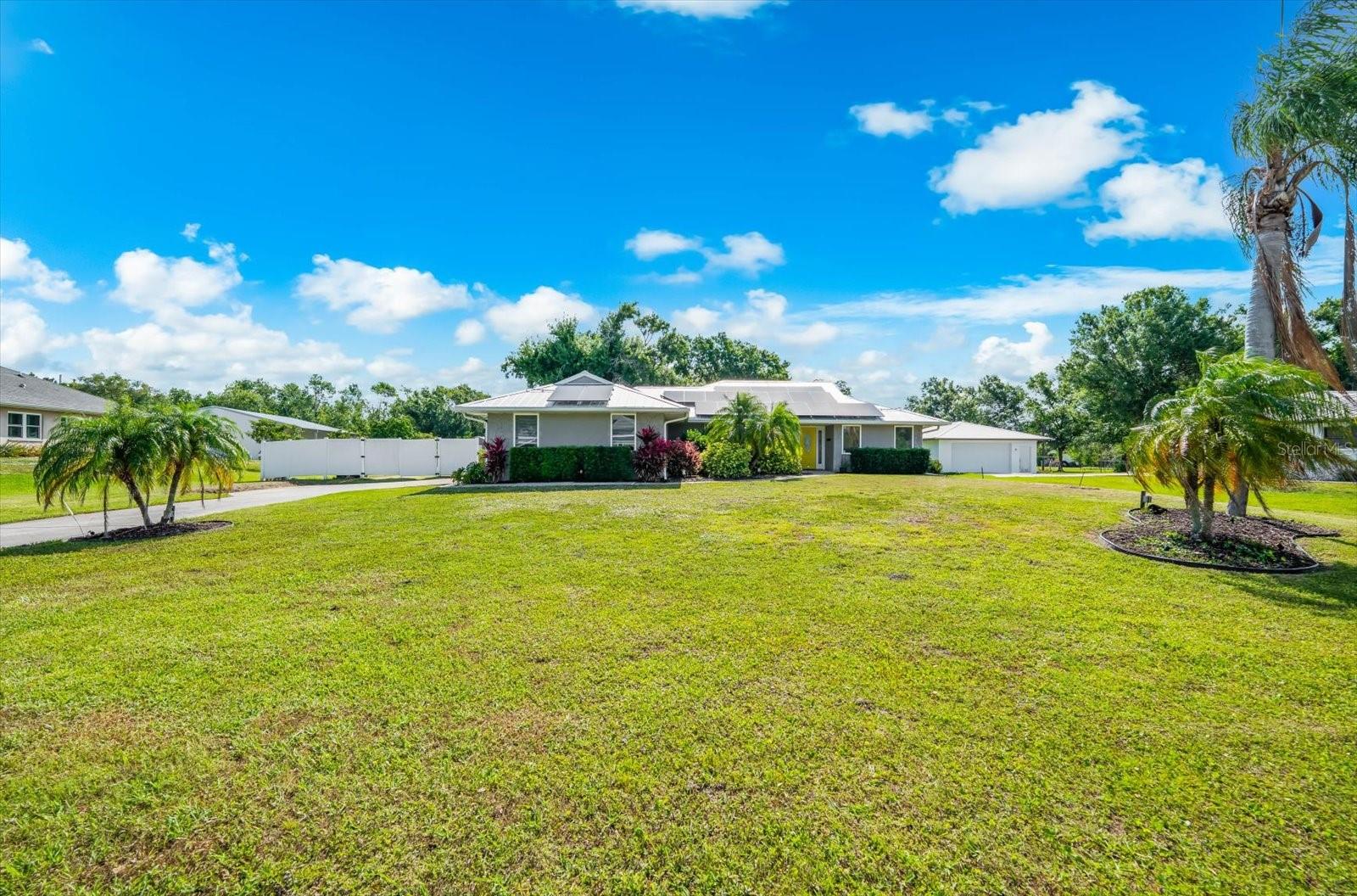 Image 4 of 53 For 1821 Racimo Drive