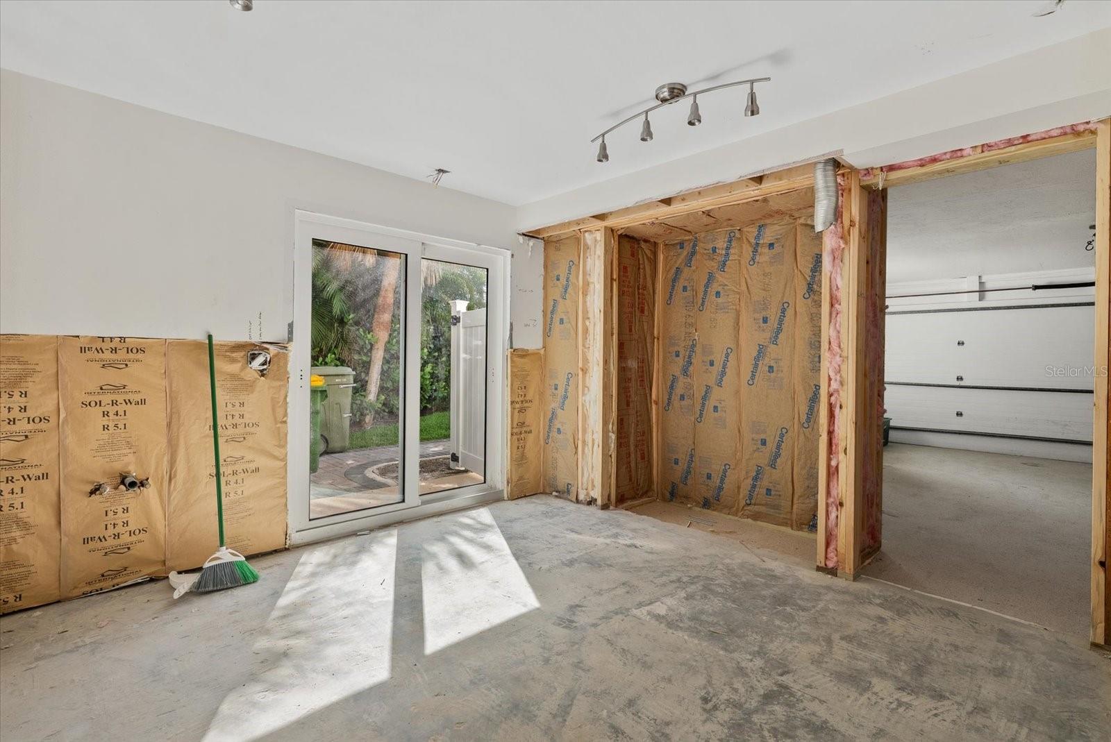 Image 11 of 29 For 847 Freeling Drive