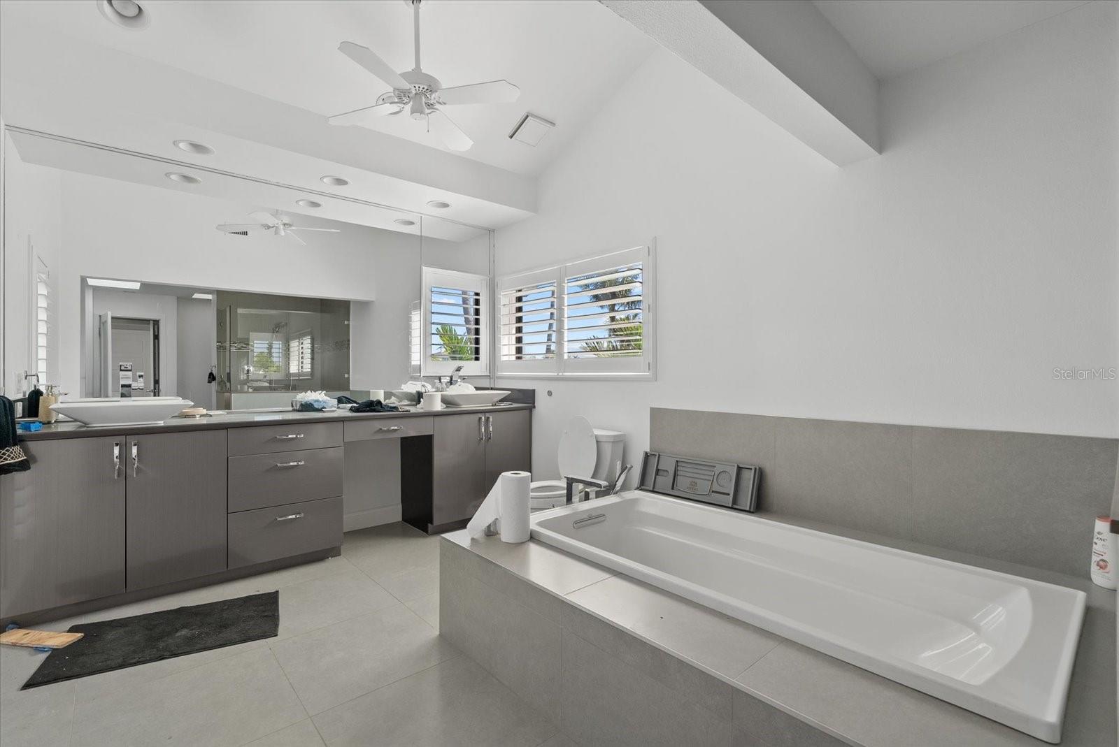 Image 17 of 29 For 847 Freeling Drive