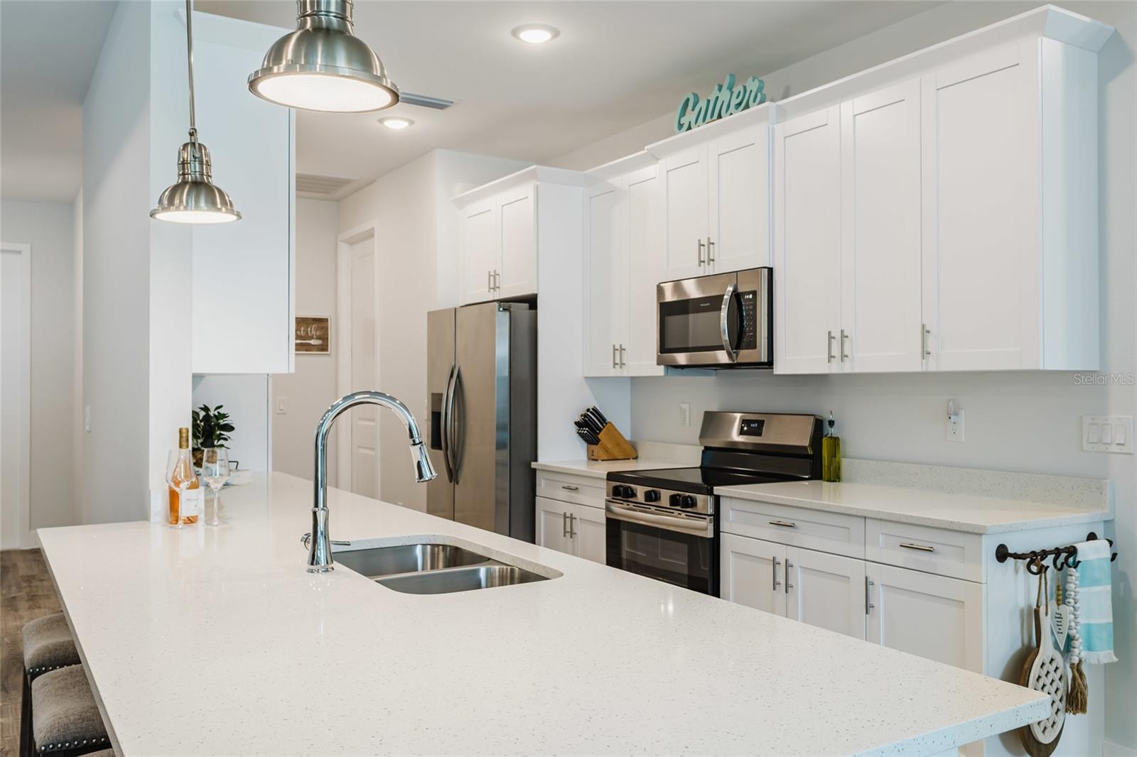 Image 14 of 73 For 908 Hibiscus Avenue