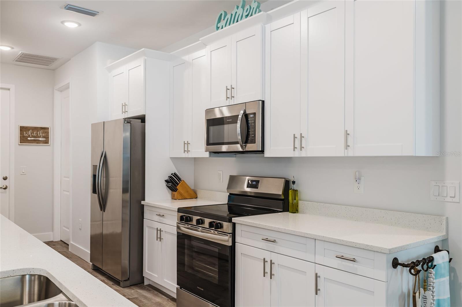 Image 15 of 73 For 908 Hibiscus Avenue