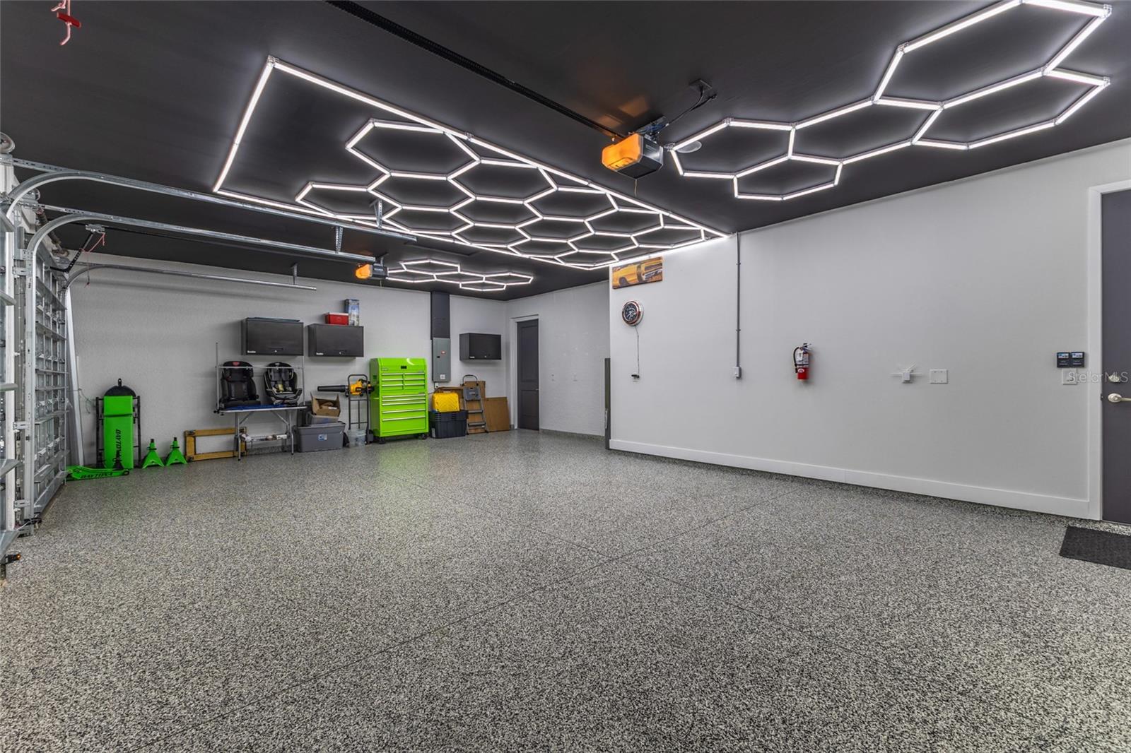 Image 47 of 73 For 908 Hibiscus Avenue