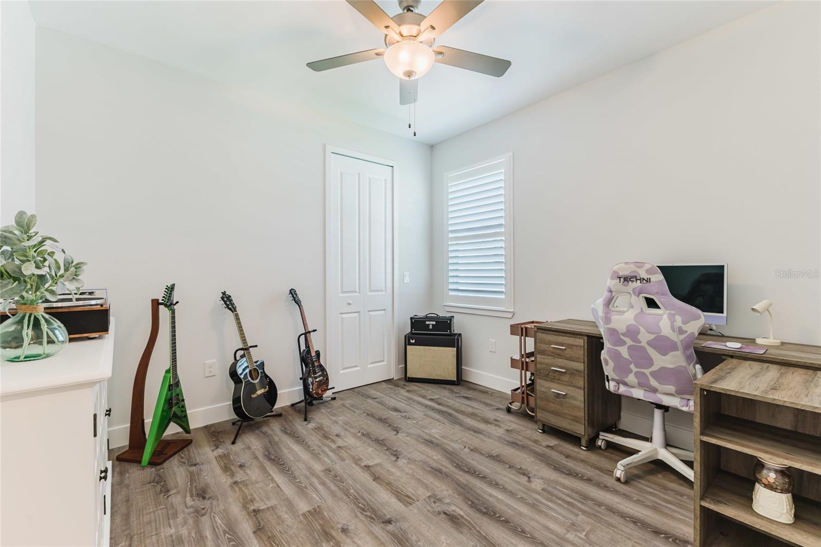 Image 55 of 73 For 908 Hibiscus Avenue