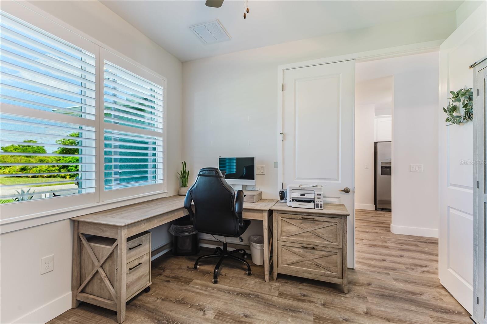 Image 57 of 73 For 908 Hibiscus Avenue