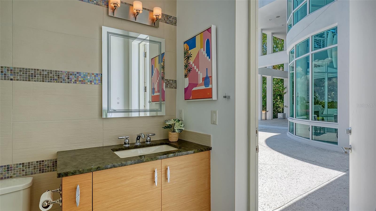 Image 17 of 53 For 4317 Midnight Pass Road
