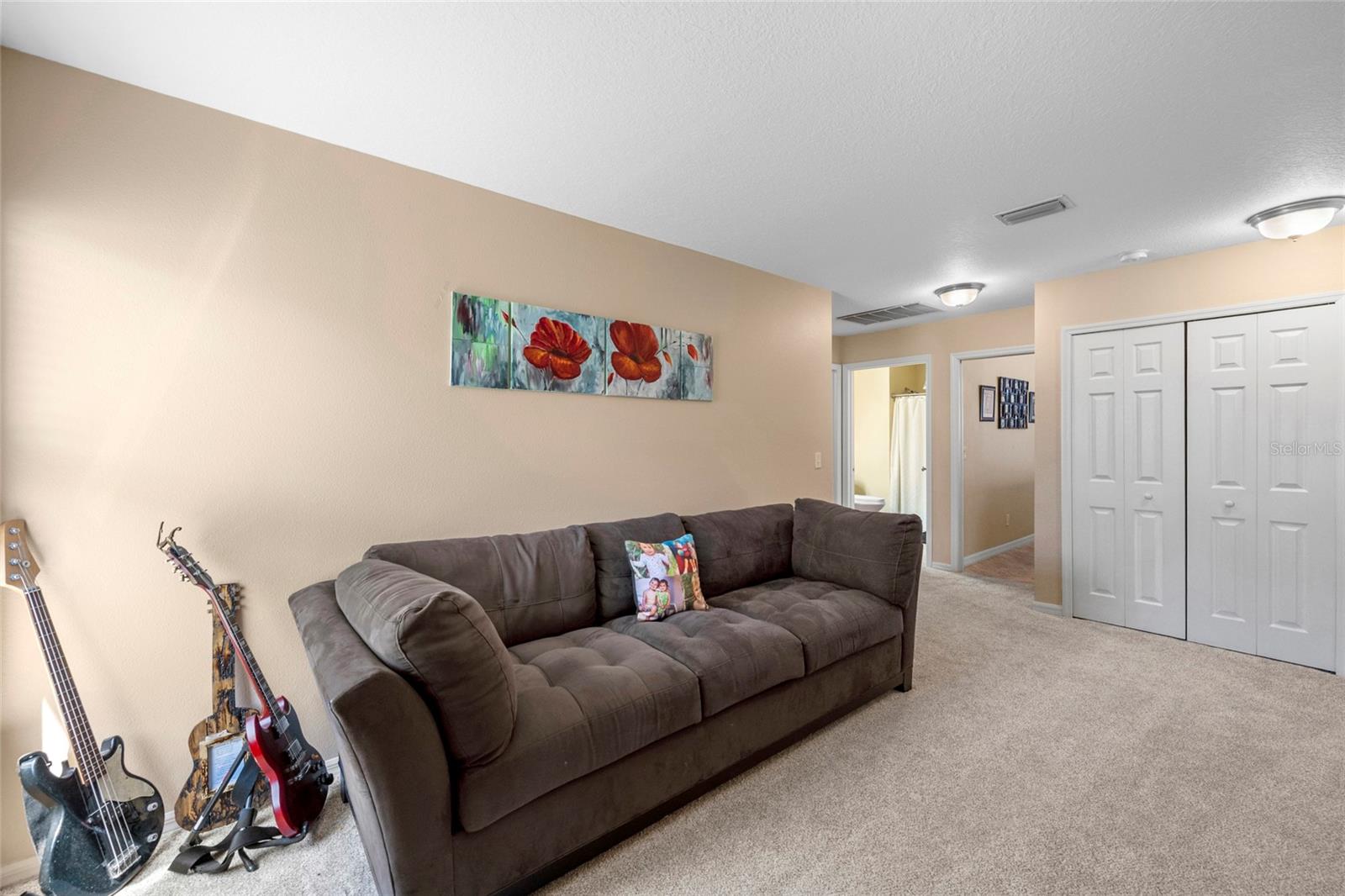 Image 23 of 43 For 4143 Banbury Circle