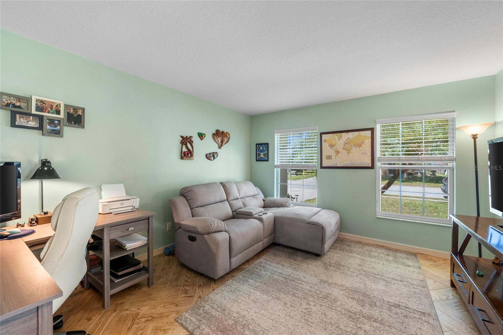 Image 5 of 43 For 4143 Banbury Circle