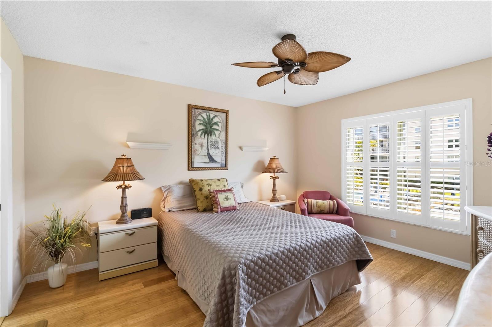 Image 15 of 25 For 3950 Ironwood Circle 205