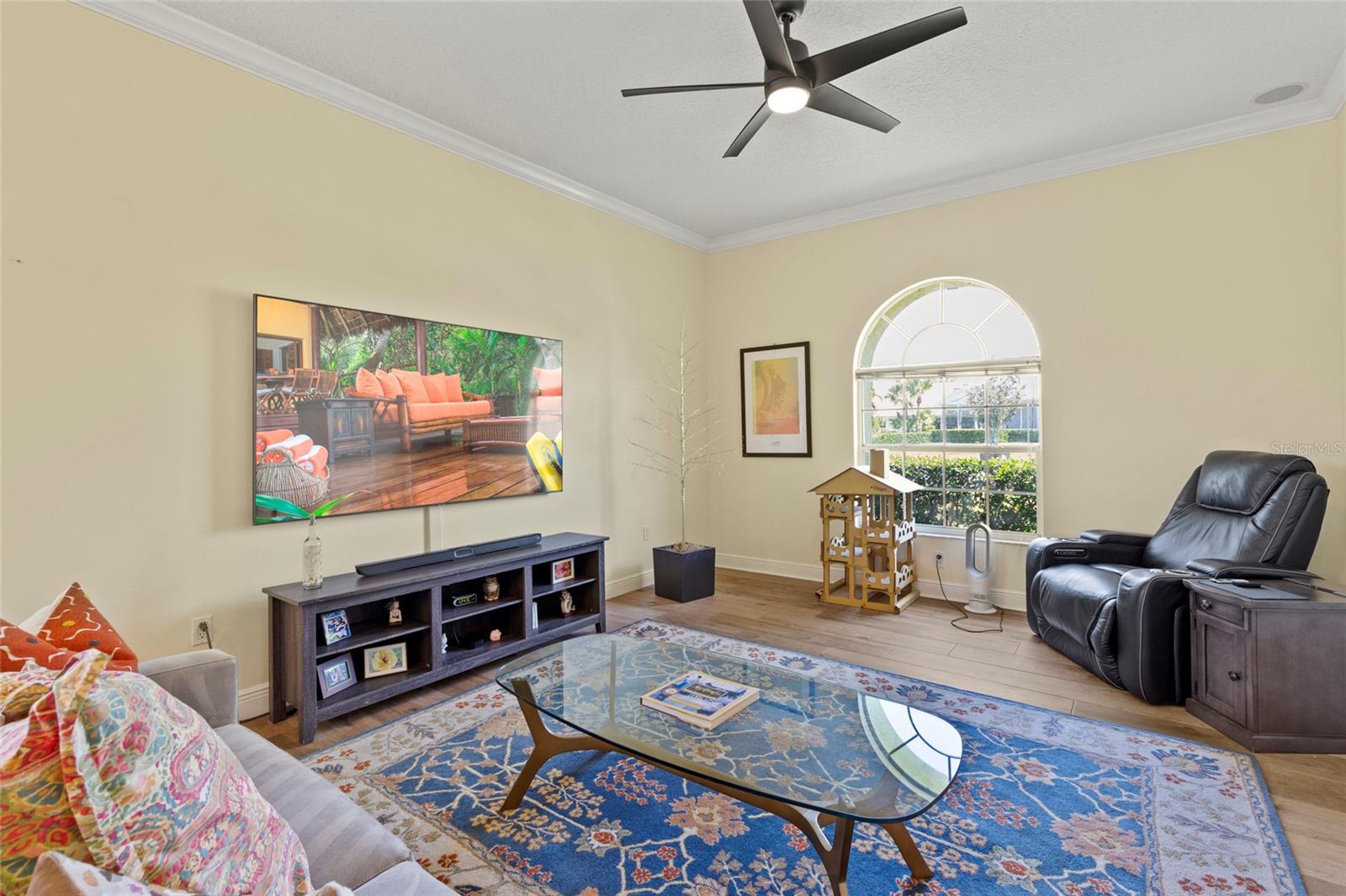 Image 9 of 22 For 5914 Chaparral Avenue