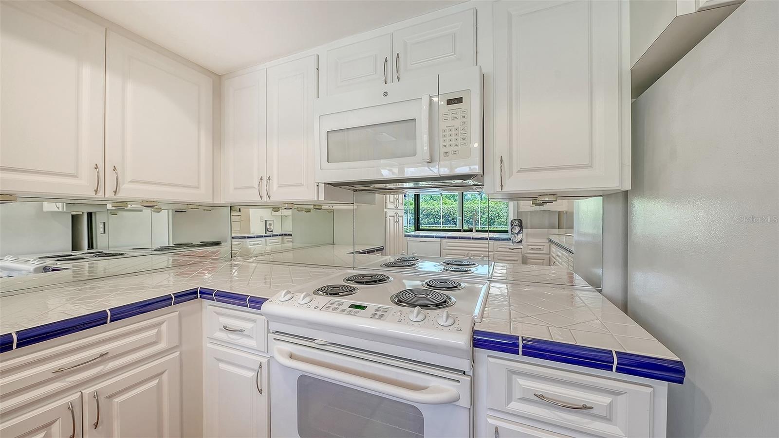 Image 15 of 64 For 4865 Greywood Lane