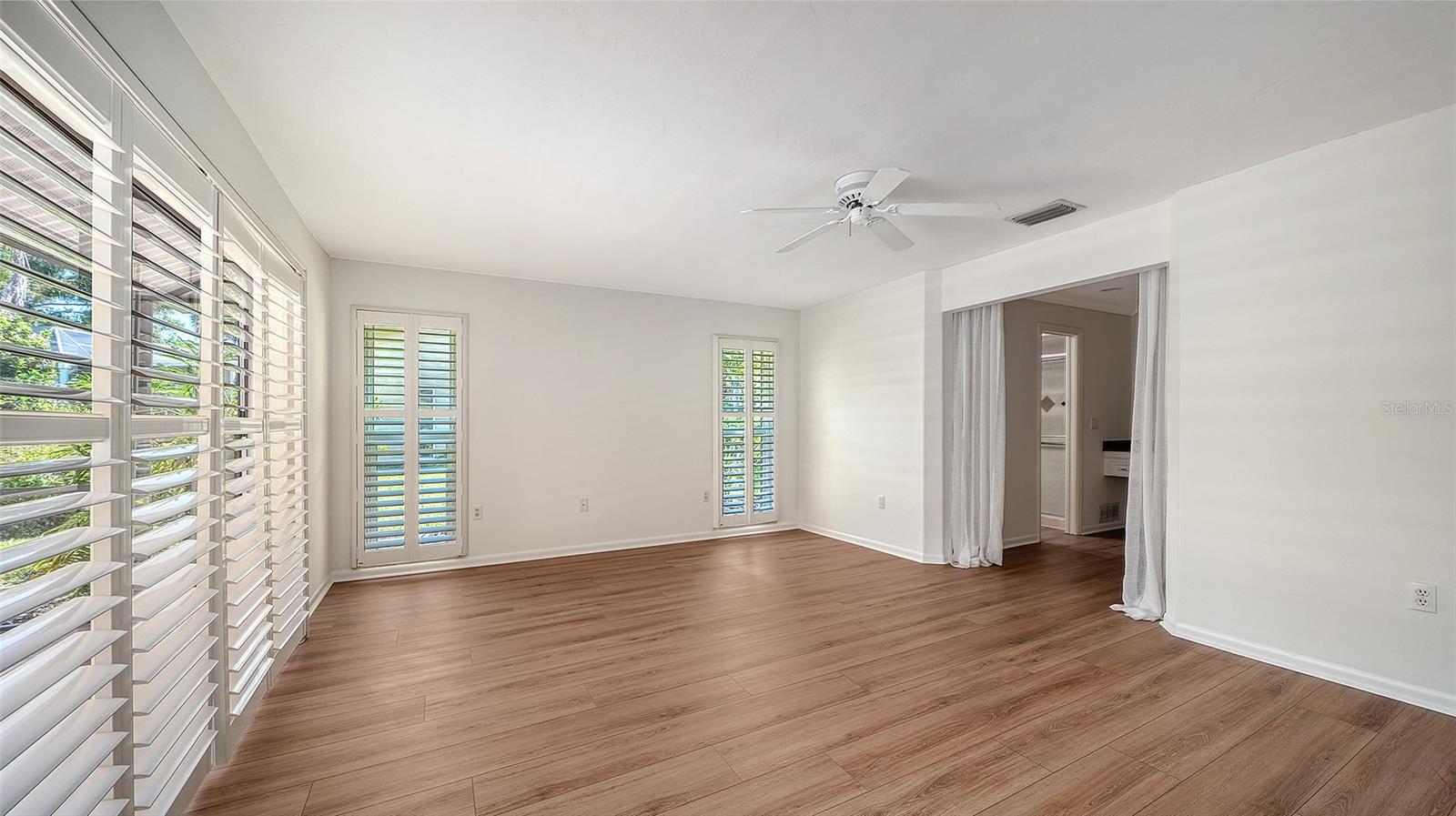 Image 24 of 64 For 4865 Greywood Lane