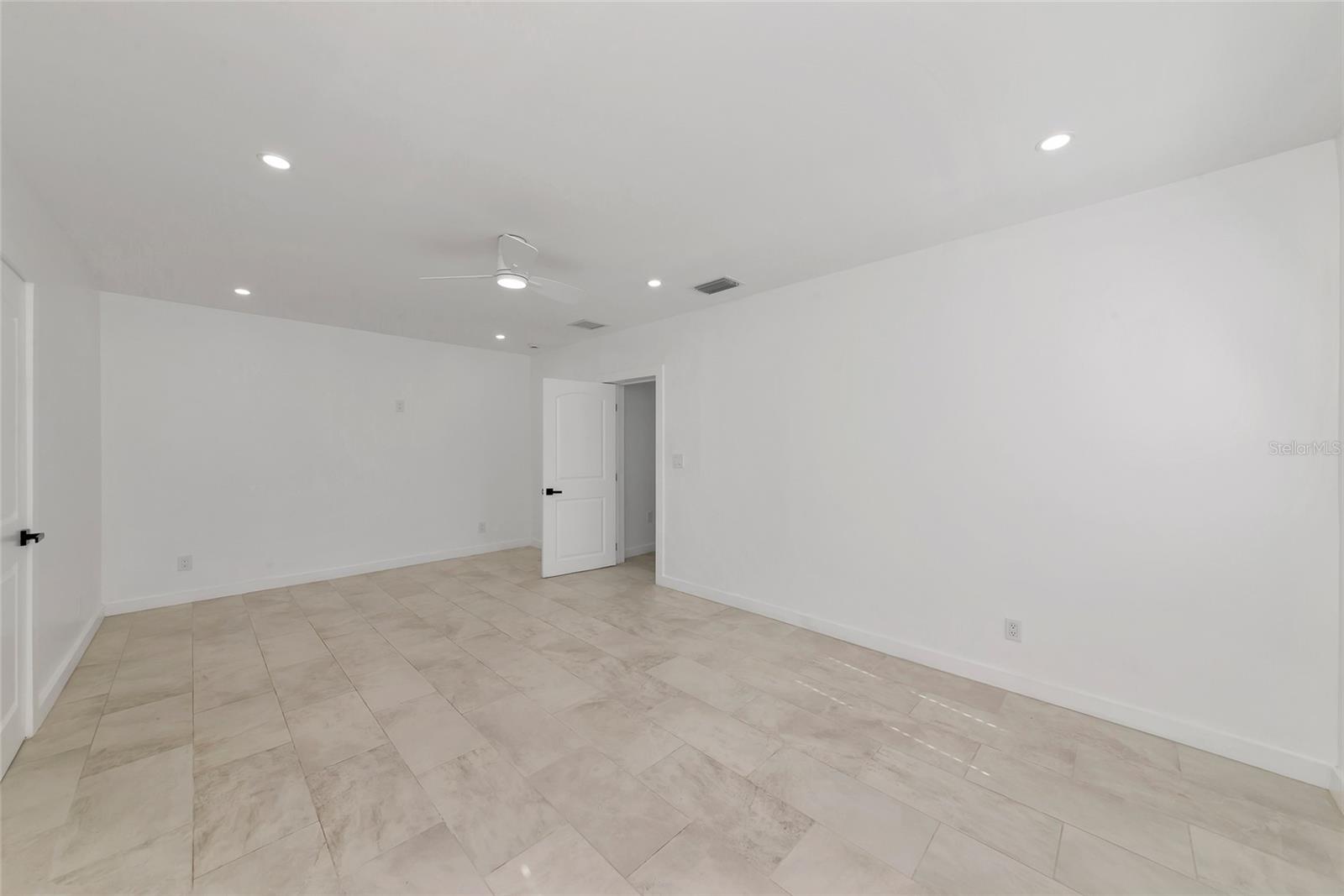 Image 26 of 60 For 2506 41st Street E