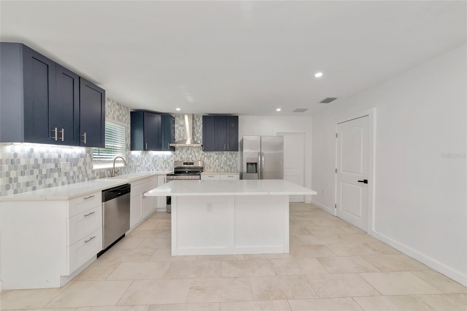 Image 4 of 60 For 2506 41st Street E