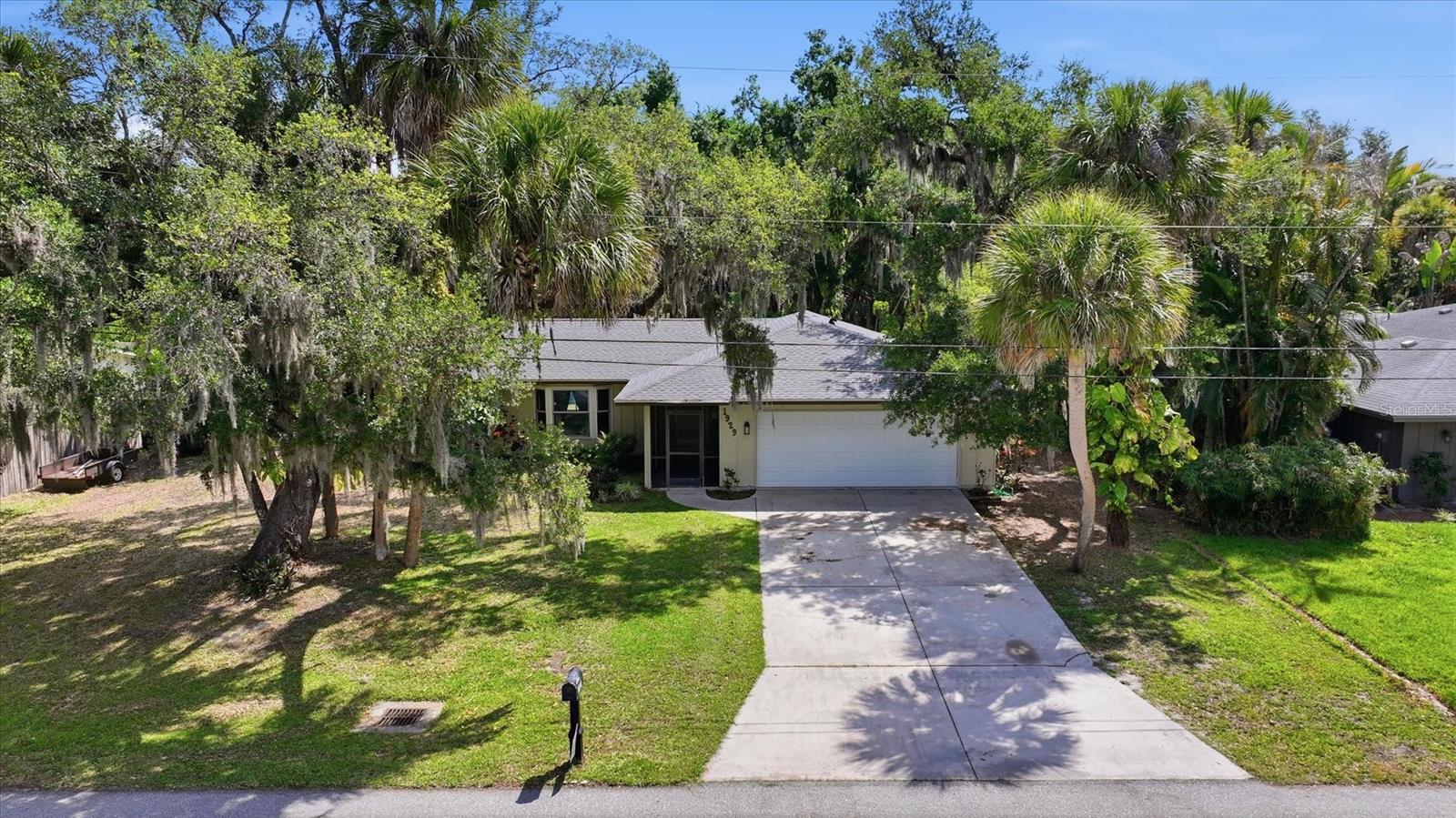 Details for 1929 Par Place, SARASOTA, FL 34240