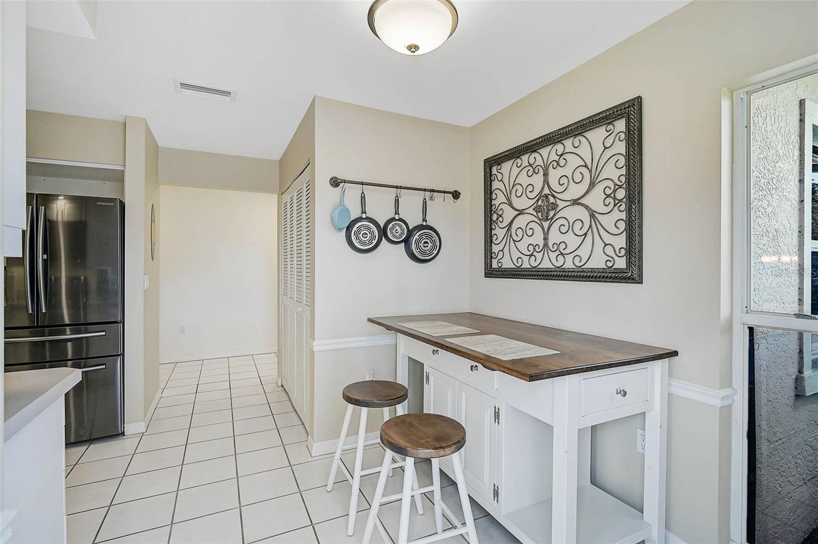 Image 13 of 50 For 7341 Golf Pointe Circle