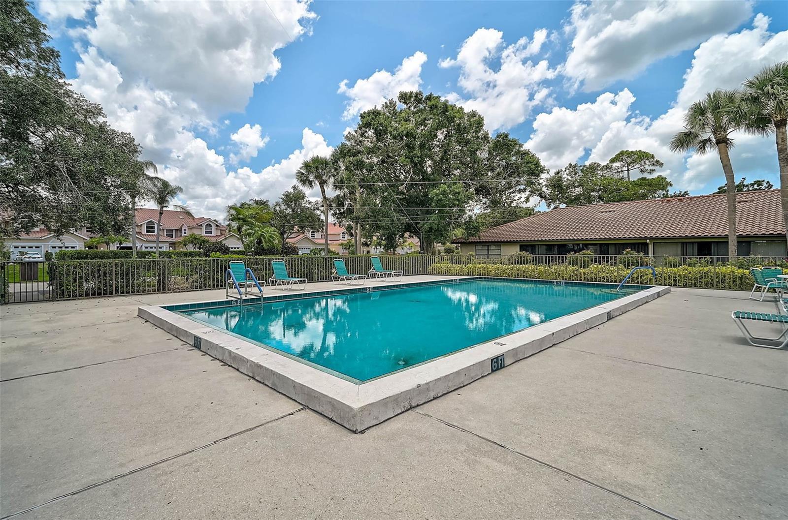 Image 47 of 50 For 7341 Golf Pointe Circle