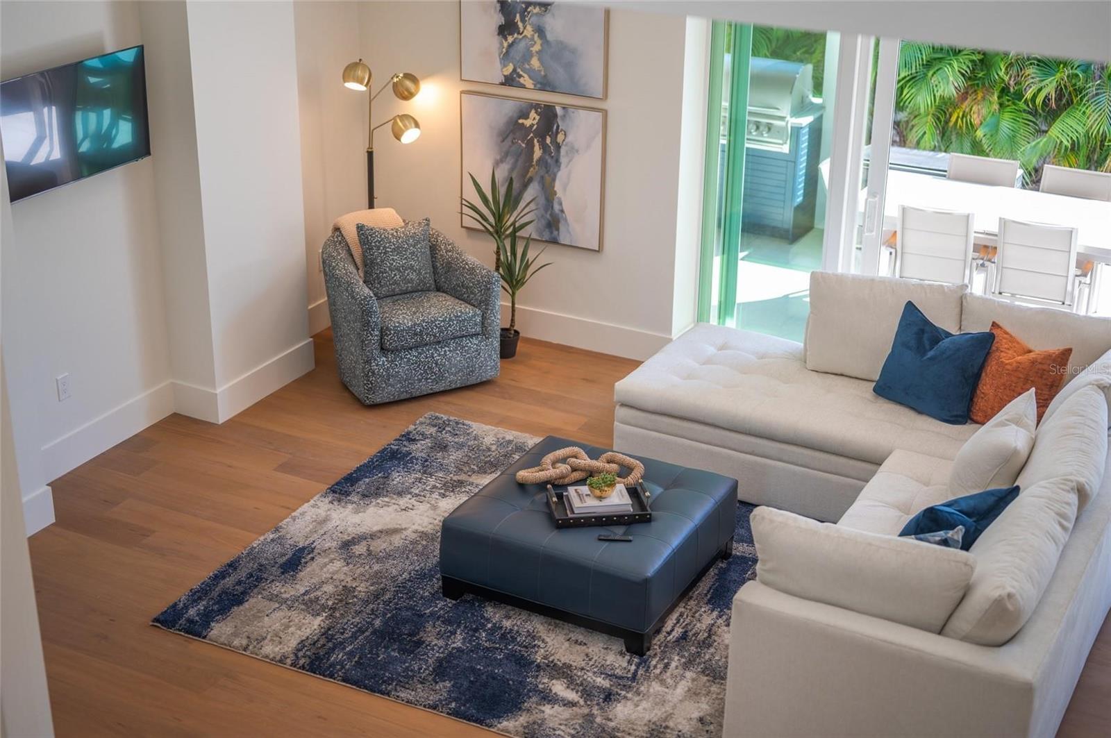 Image 65 of 94 For 2420 Floyd Street