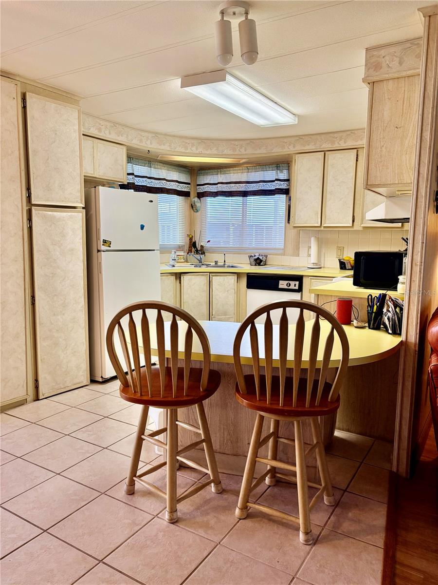 Image 10 of 33 For 3049 Longview Lane