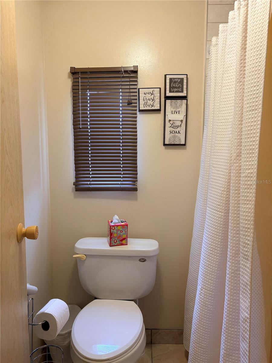 Image 24 of 33 For 3049 Longview Lane