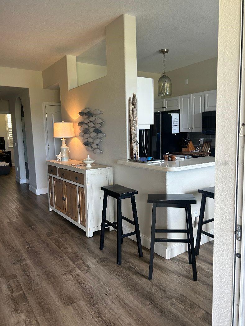 Image 7 of 30 For 940 Cooper Street 302