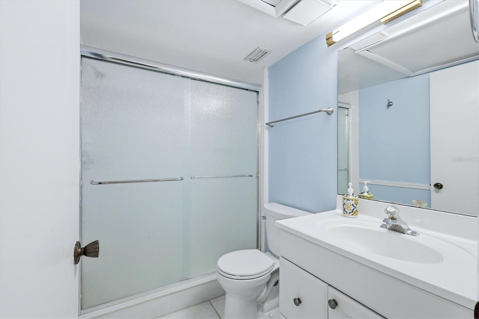 Image 15 of 25 For 4528 Longwater  35