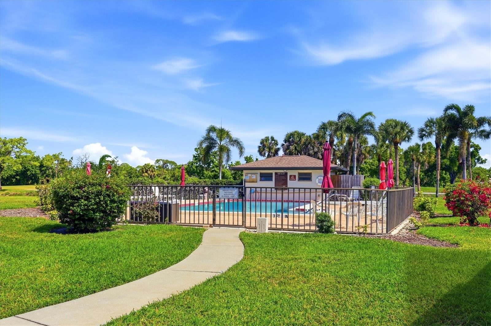 Image 24 of 25 For 4528 Longwater  35