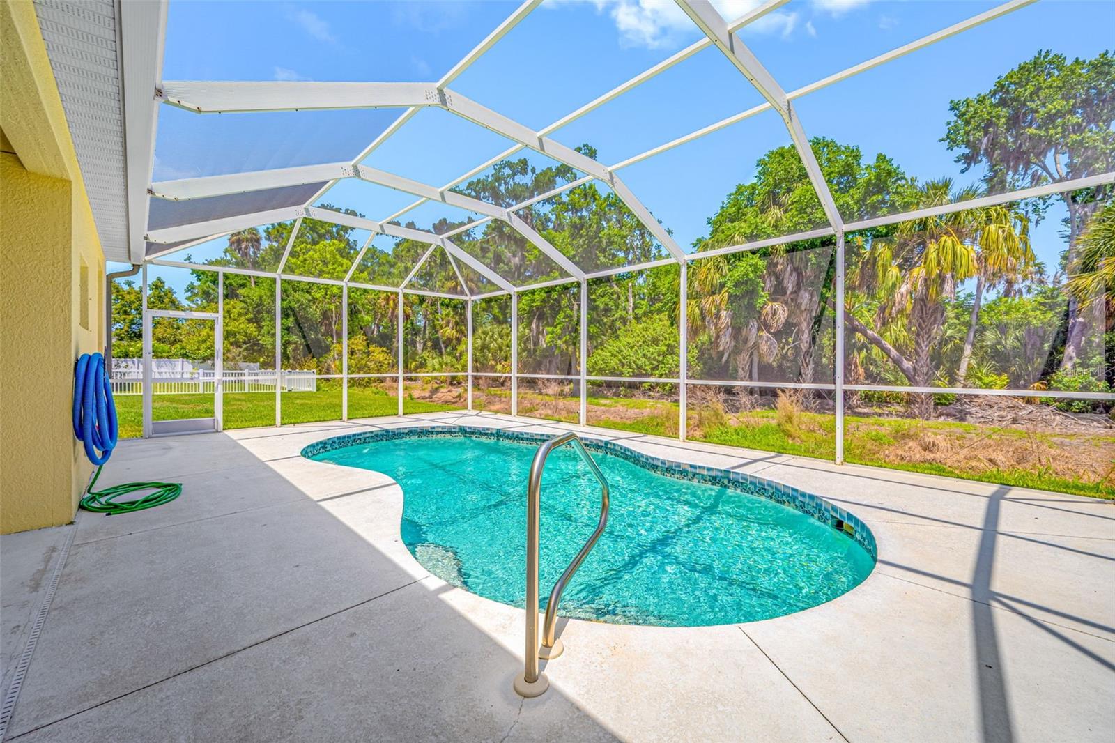 Image 44 of 78 For 5806 New Paris Way