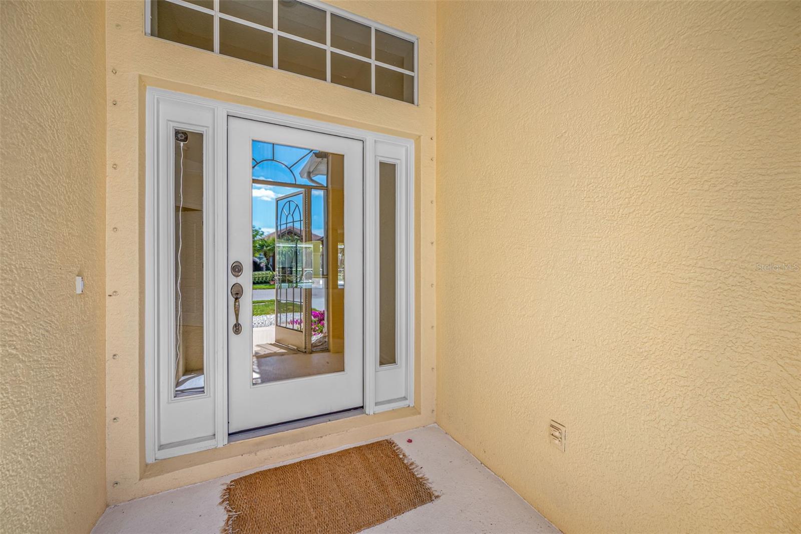 Image 5 of 78 For 5806 New Paris Way