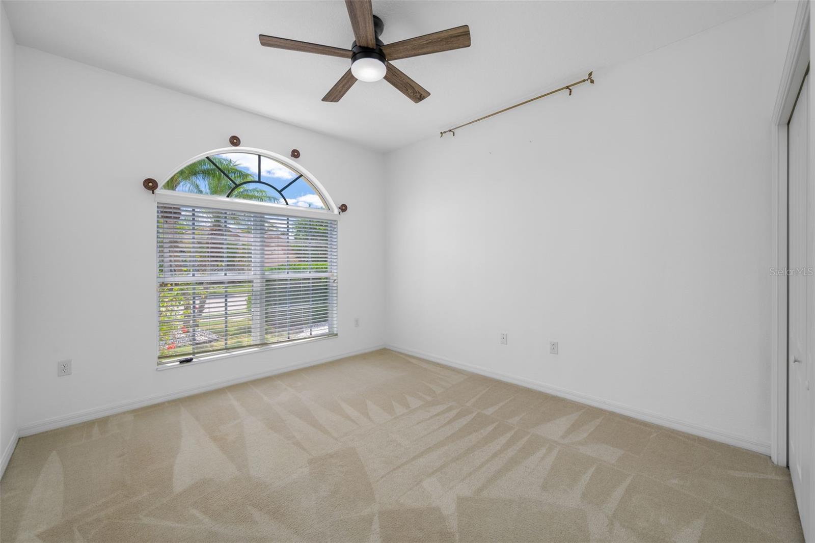 Image 8 of 78 For 5806 New Paris Way