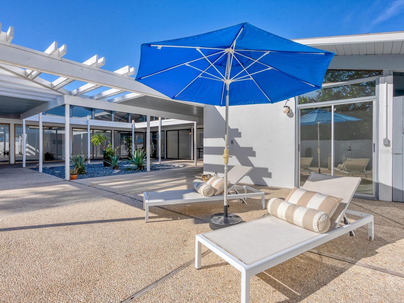 Image 30 of 71 For 820 Whitfield Avenue