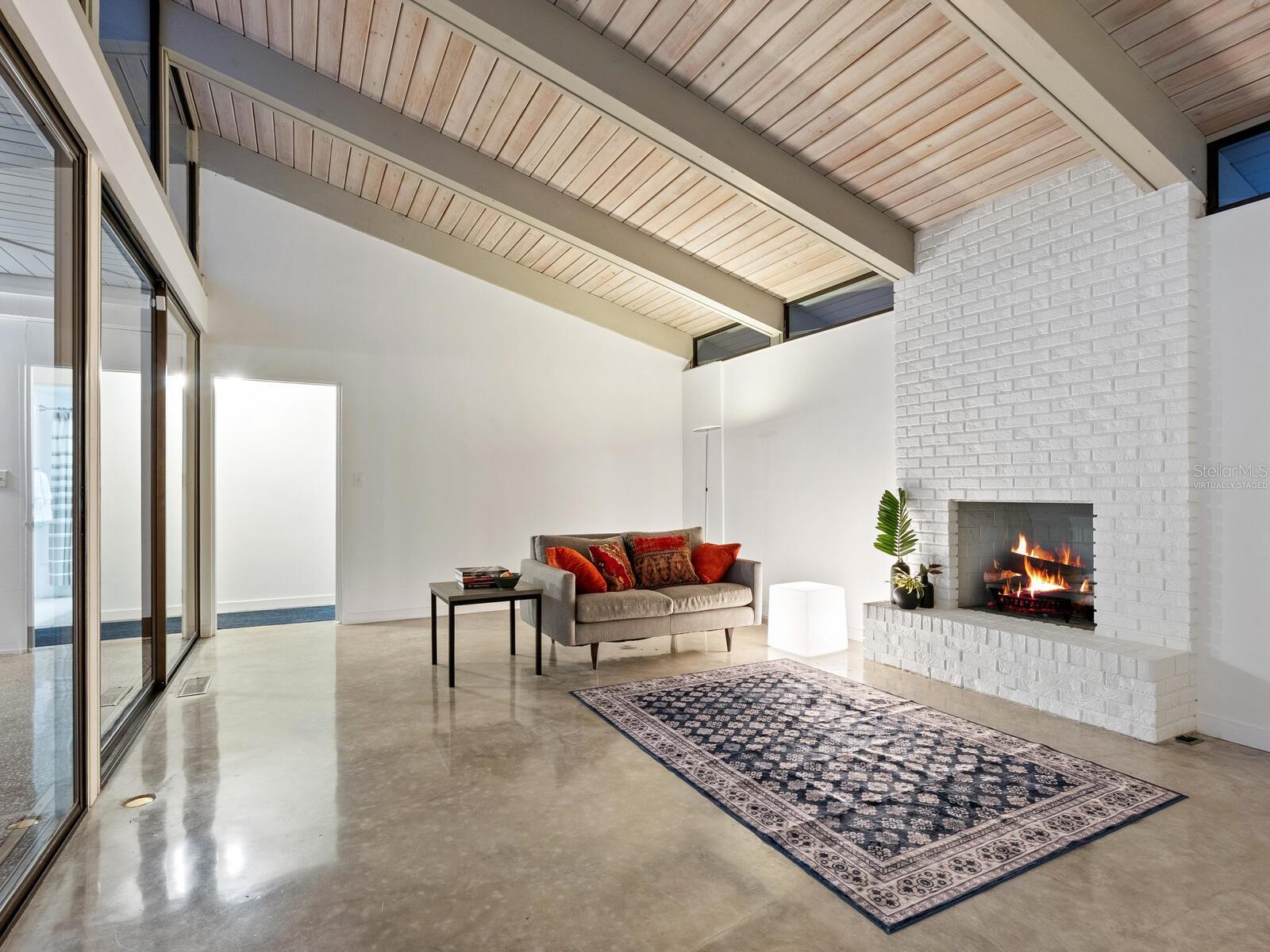 Image 38 of 71 For 820 Whitfield Avenue