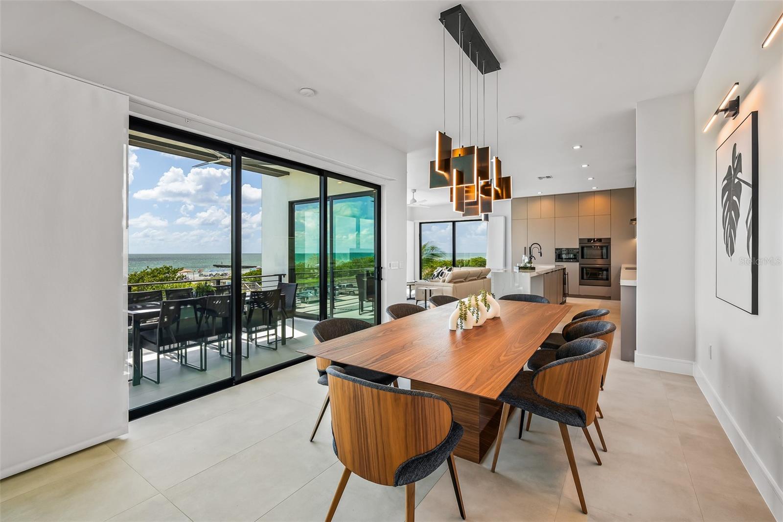 Image 12 of 74 For 101 7th Street S