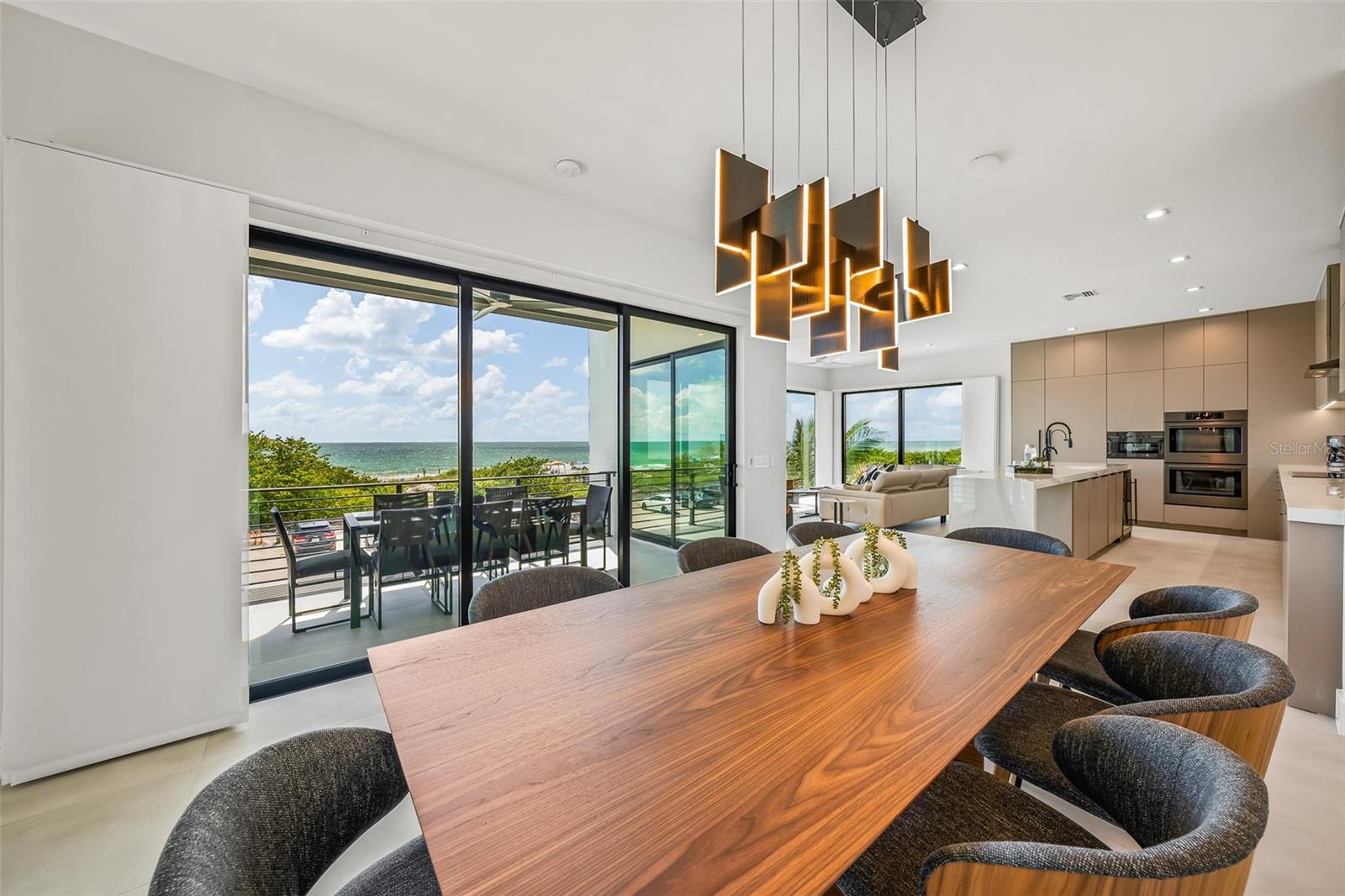 Image 13 of 74 For 101 7th Street S