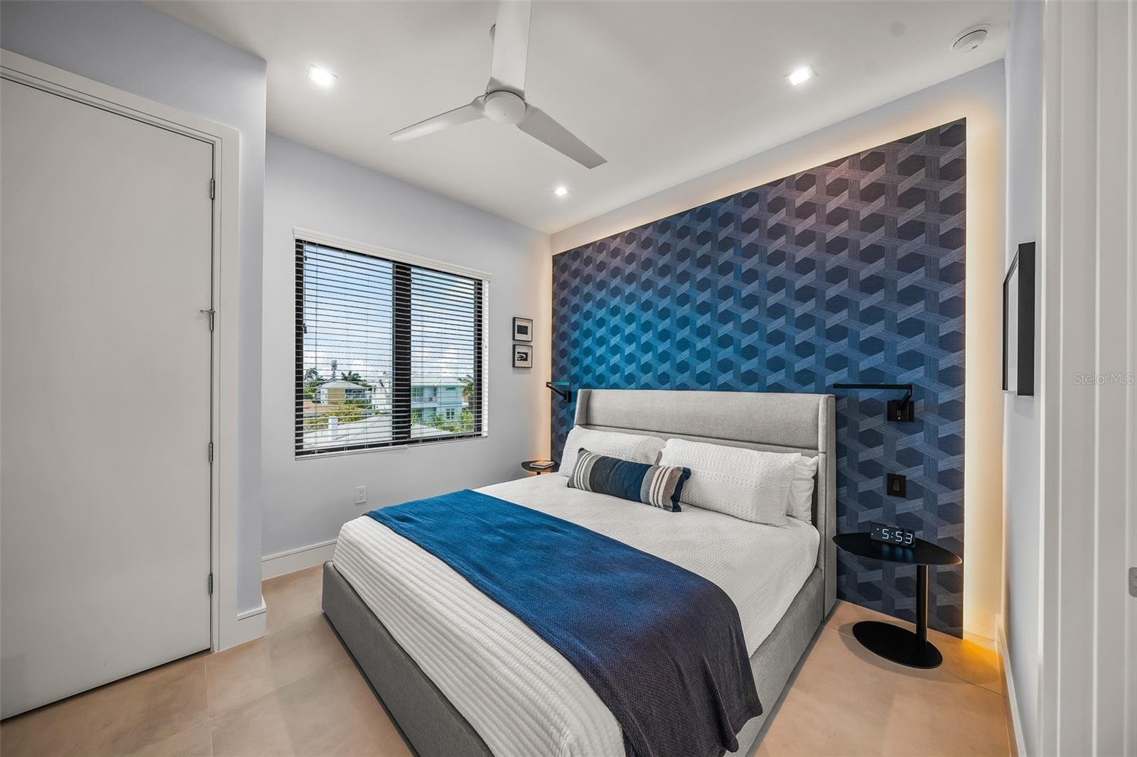 Image 27 of 74 For 101 7th Street S