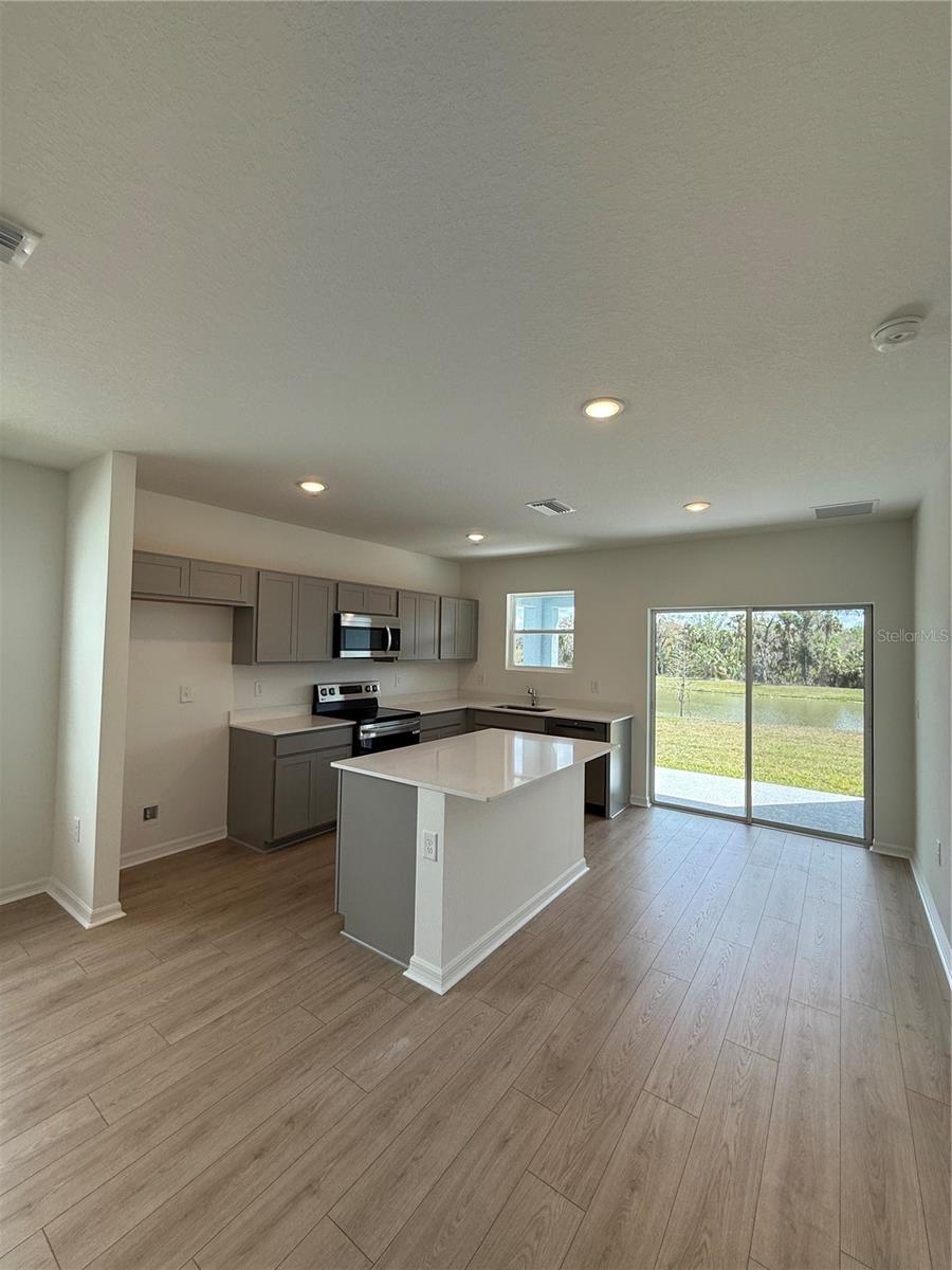 Image 3 of 8 For 13044 Sassafras Trail