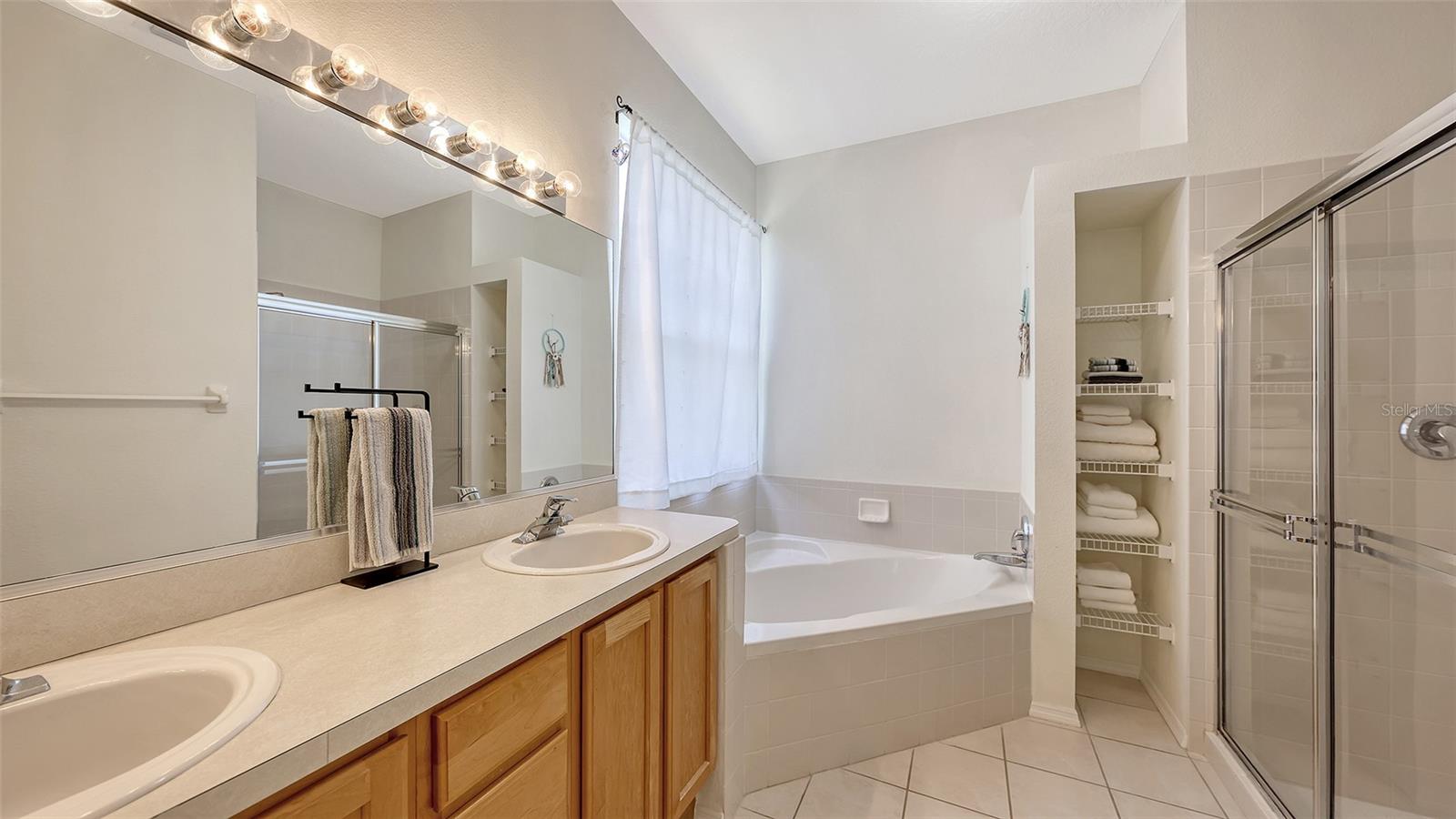 Image 27 of 55 For 12228 Winding Woods Way