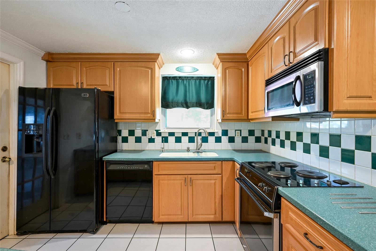 Image 8 of 20 For 4228 Tern Street