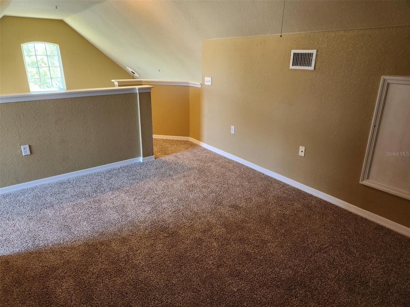 Image 9 of 9 For 5611 Bidwell Parkway # 205