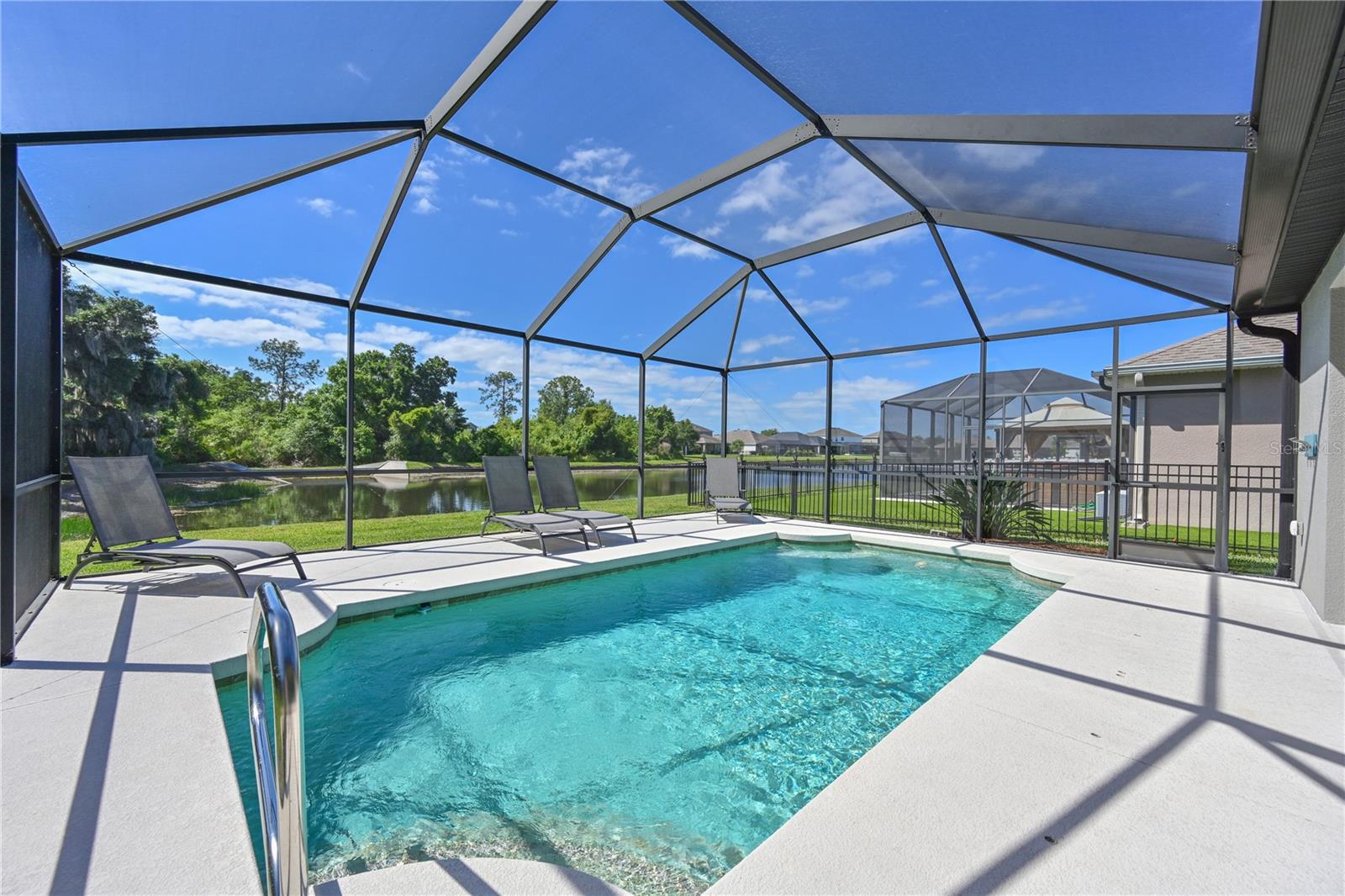 Image 3 of 49 For 4946 60th Avenue Circle E