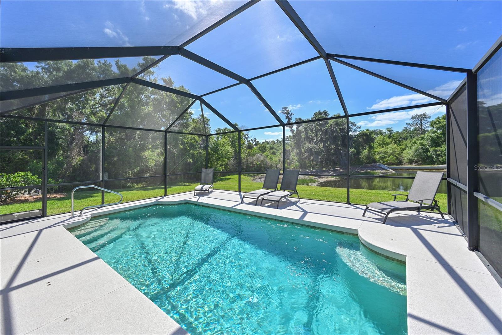 Image 6 of 49 For 4946 60th Avenue Circle E