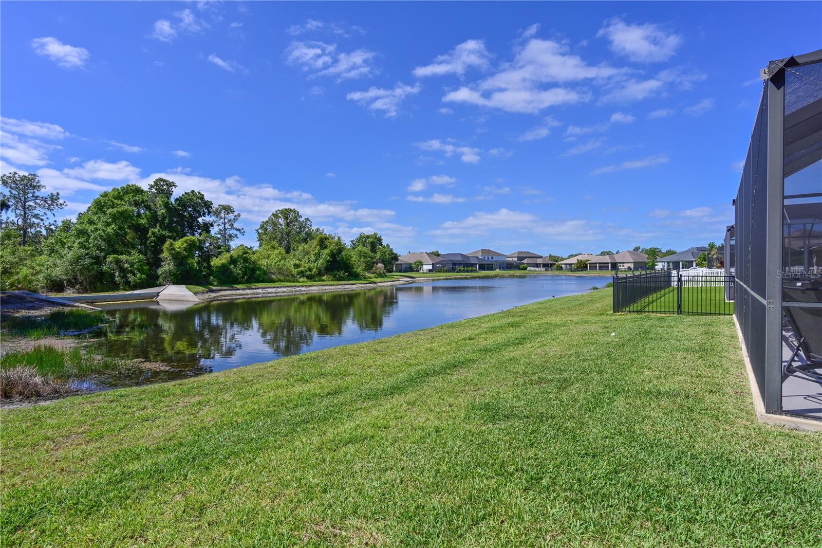 Image 7 of 49 For 4946 60th Avenue Circle E