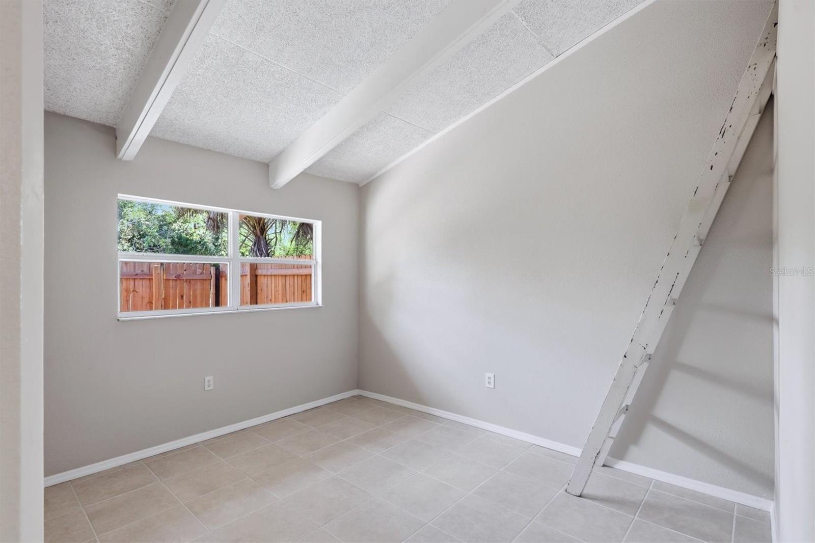 Image 25 of 33 For 500 Jefferson Avenue # 1