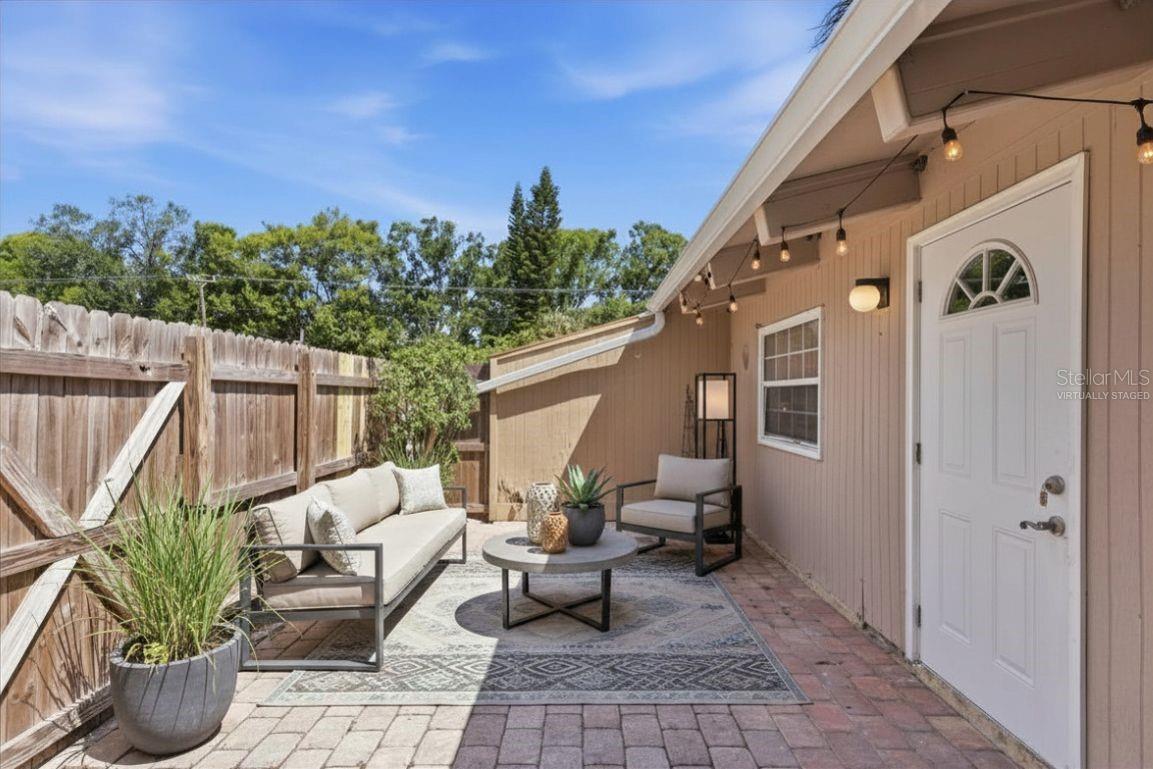 Image 5 of 33 For 500 Jefferson Avenue # 1